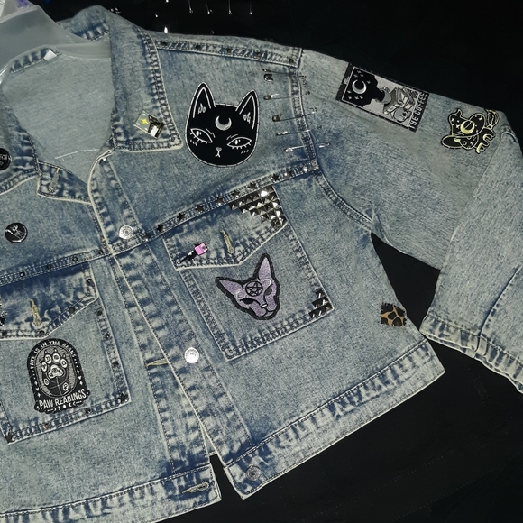 Upcoming!Quick update showing a few of the pieces to be photographed on the 15th - Picture 13 of 16